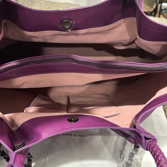 Gunas New York Tote - Picture 9 of 11